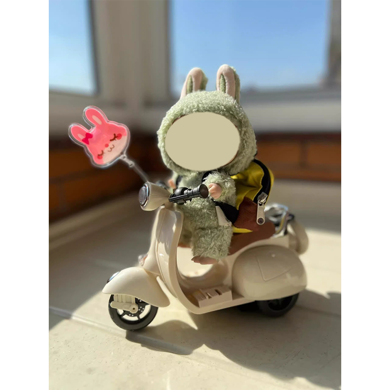 Sweet Scooter Ride | Retro Toy Vehicle for 17cm Dolls